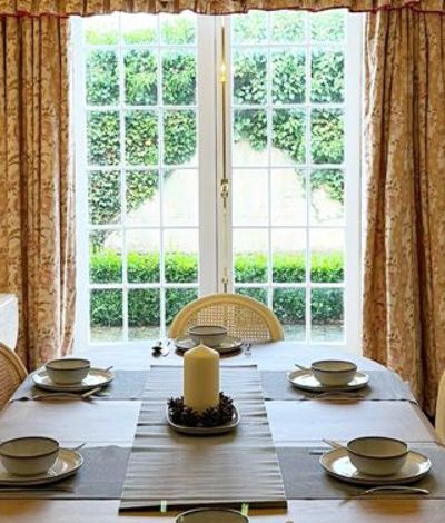 Dining room in luxury 4 star private cottage accommodation