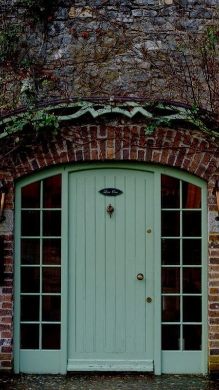 Cottage entrance at cliff at lyons accommodation