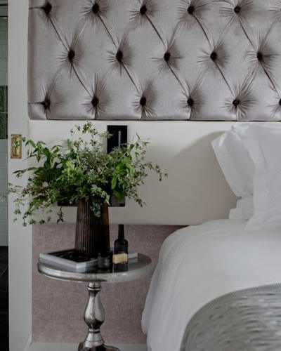 Internal view of 4 star modern hotel room