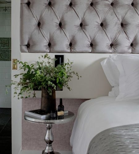 Internal view of 4 star modern hotel room