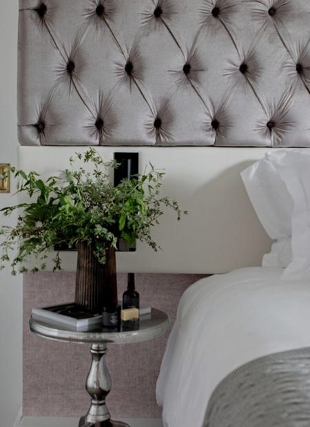 Internal view of 4 star modern hotel room