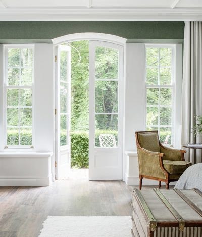 Luxury hotel room with garden near Dublin
