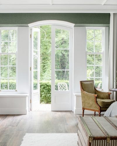Luxury hotel room with garden near Dublin