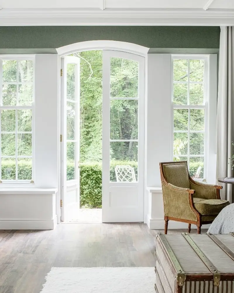 Luxury hotel room with garden near Dublin