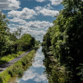 Canal for team building acitivities near Dublin